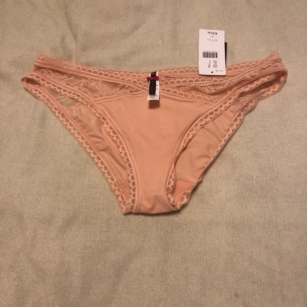 Passionata by Chantelle underwear NWT size L